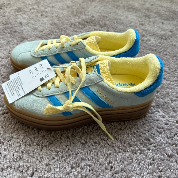 NWT Adidas Gazelle Bold Almost Blue/Bright Blue/Almost Yellow Size W7 - Picture 7 of 15